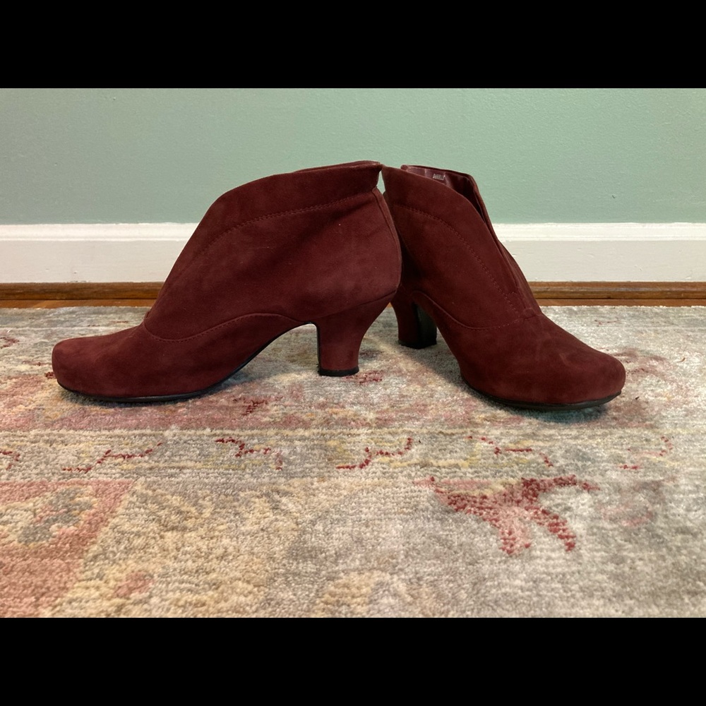 Hotter suede bootie